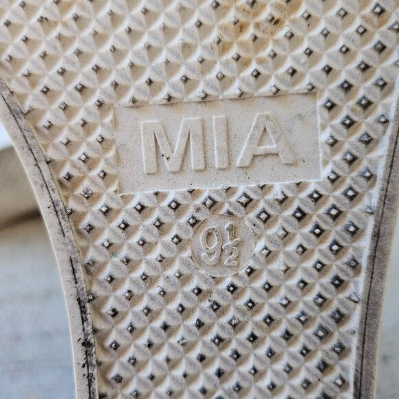 MIA Women Sneaker Wedge Shoes Ankle Booties Wedge Heels Gray Suede Side Zip - Picture 11 of 12